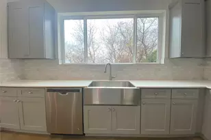 1916 Webberville Rd, Austin, TX 78721 - Photo 8
