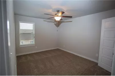 137 Lakeview Court, Kyle, TX 78640 - Photo 10
