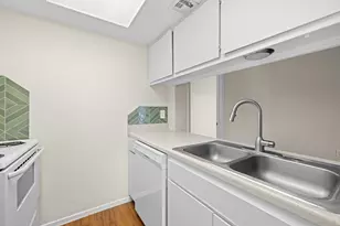 9079 Jollyville Rd, Austin, TX 78759 - Photo 6