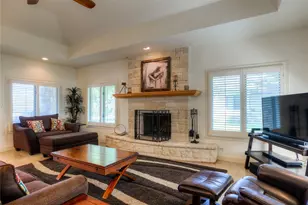 1924 Clubhouse Hill Dr, Spicewood, TX 78669 - Photo 6
