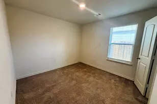 201 Sunnymeade Ln, Jarrell, TX 76537 - Photo 16
