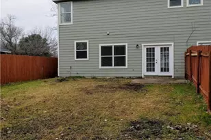 1121 Terry Dr, Austin, TX 78721 - Photo 24