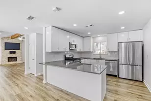 8126 Ceberry Dr, Austin, TX 78759 - Photo 6