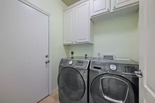 4229 John's Light Dr, Austin, TX 78727 - Photo 18