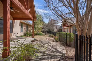 4229 John's Light Dr, Austin, TX 78727 - Photo 20