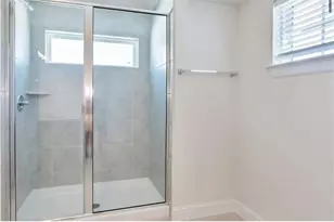 805 Vaughn St, Georgetown, TX 78628 - Photo 16