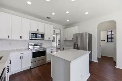 380 Apricot Drive, Kyle, TX 78640 - Photo 8