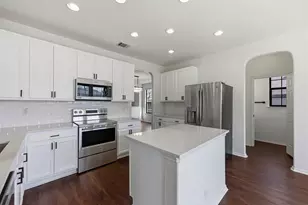380 Apricot Dr, Kyle, TX 78640 - Photo 10