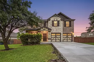 380 Apricot Dr, Kyle, TX 78640 - Photo 2