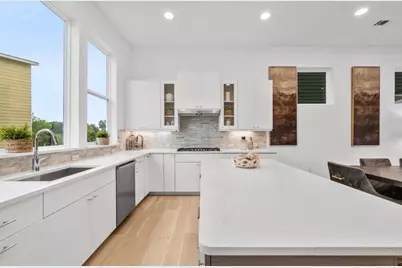 2715 Estonia Path, Austin, TX 78741 - Photo 4