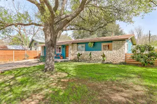 1206 Arden Dr, Austin, TX 78745 - Photo 2