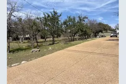 404 S Cougar Avenue, Cedar Park, TX 78613 - Photo 2