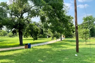 1023 Nile St, Austin, TX 78702 - Photo 14