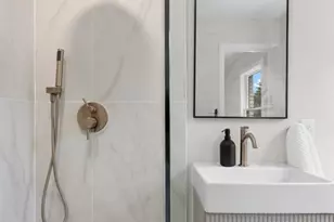 2710 Greenlawn Pkwy, Austin, TX 78757 - Photo 24