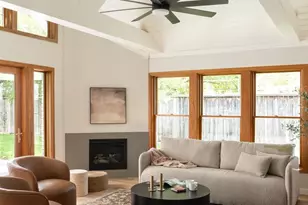 2710 Greenlawn Pkwy, Austin, TX 78757 - Photo 28