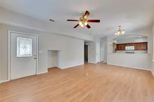 2201 E 18th St, Austin, TX 78702 - Photo 2
