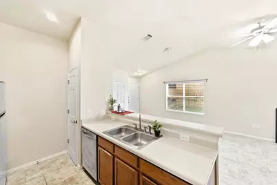186 Prairie Springs Loop, Georgetown, TX 78626 - Photo 14