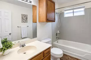 1421 Garden Path Dr, Round Rock, TX 78664 - Photo 18