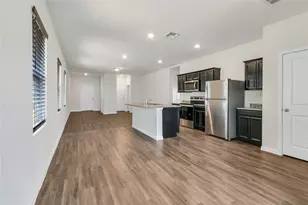 360 Bell Rings Dr, Jarrell, TX 76537 - Photo 8
