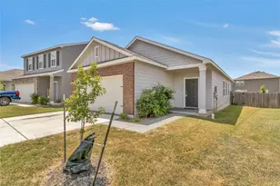 360 Bell Rings Dr, Jarrell, TX 76537 - Photo 2