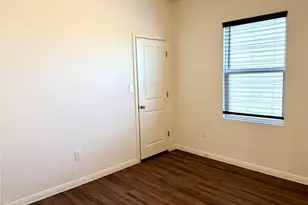 360 Bell Rings Dr, Jarrell, TX 76537 - Photo 8