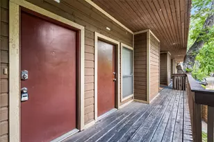 612 Park Pl, Austin, TX 78705 - Photo 2