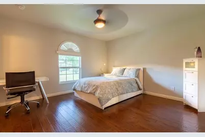 3110 Red River Street #C-402, Austin, TX 78705 - Photo 16