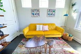 807 E 16th St, Austin, TX 78702 - Photo 16