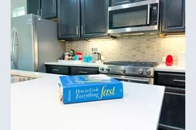 807 E 16th Street #B, Austin, TX 78702 - Photo 8