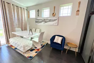 807 E 16th St, Austin, TX 78702 - Photo 10