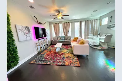 807 E 16th Street #B, Austin, TX 78702 - Photo 2