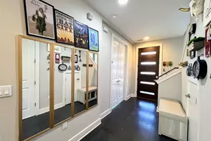 807 E 16th St, Austin, TX 78702 - Photo 4