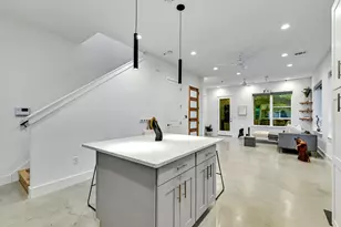 1131 Map St, Austin, TX 78721 - Photo 12