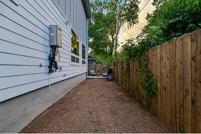 1131 Map Street #2, Austin, TX 78721 - Photo 26