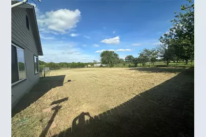 1640 County Road 228 #B, Florence, TX 76527 - Photo 16