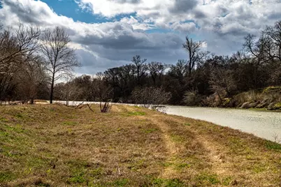 121 Mechelle Street, Smithville, TX 78957 - Photo 6