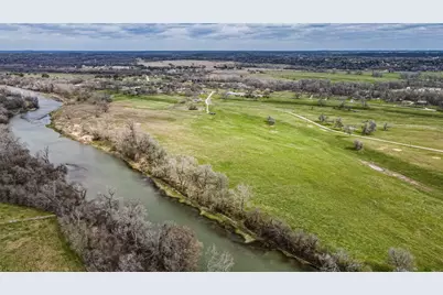 121 Mechelle Street, Smithville, TX 78957 - Photo 4