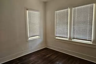 304 W Metcalfe St, Hutto, TX 78634 - Photo 6