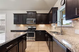 533 Flag Ln, Leander, TX 78641 - Photo 12