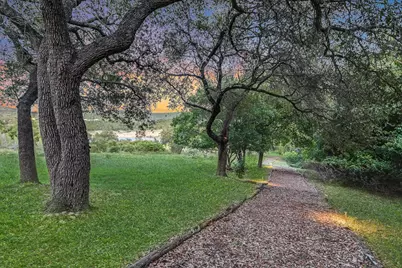 17120 Northlake Hills Drive, Jonestown, TX 78645 - Photo 32