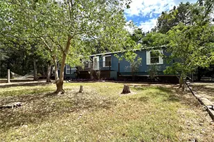 117 Shoshoni Dr, Smithville, TX 78957 - Photo 2