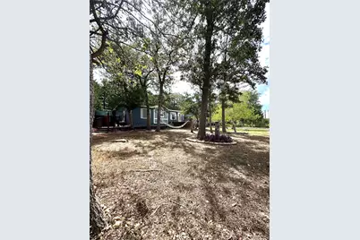 117 Shoshoni Drive, Smithville, TX 78957 - Photo 6