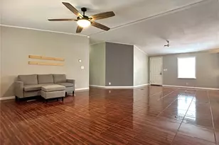 117 Shoshoni Dr, Smithville, TX 78957 - Photo 10