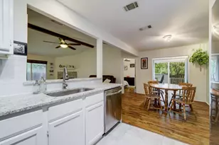 6002 Baton Rouge Dr, Austin, TX 78727 - Photo 14