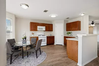 162 Brandons Way, Buda, TX 78610 - Photo 8