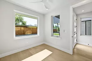 100 W Odell St, Austin, TX 78752 - Photo 6