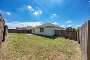 209 Forest Moon Ln, Kyle, TX 78640 - Photo 34