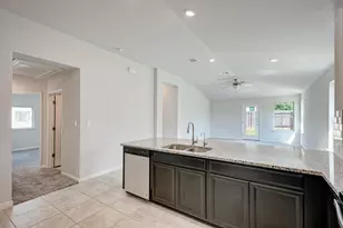 209 Forest Moon Ln, Kyle, TX 78640 - Photo 10