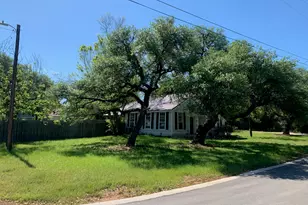 435 N West St, Bertram, TX 78605 - Photo 4