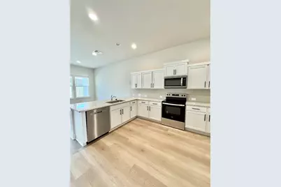 108 Zayd Court #B, Jarrell, TX 76537 - Photo 10